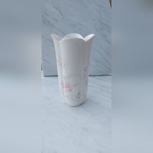 Vintage Fine China--Japan--Floral 24K Gold Trim Vase